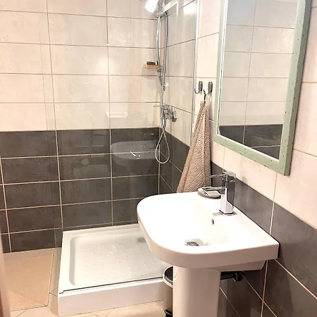 Woodstock Ix, Self Check-in *